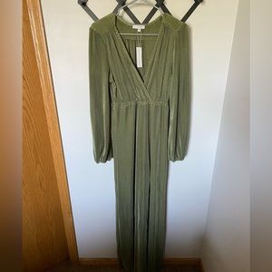 Venus Sage Pleated Maxi Dress